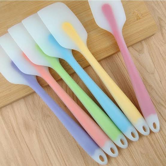 সিলিকন স্পেচুলা। Silicon spatula